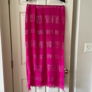 Pink scarf with shimmer detail (light weight)